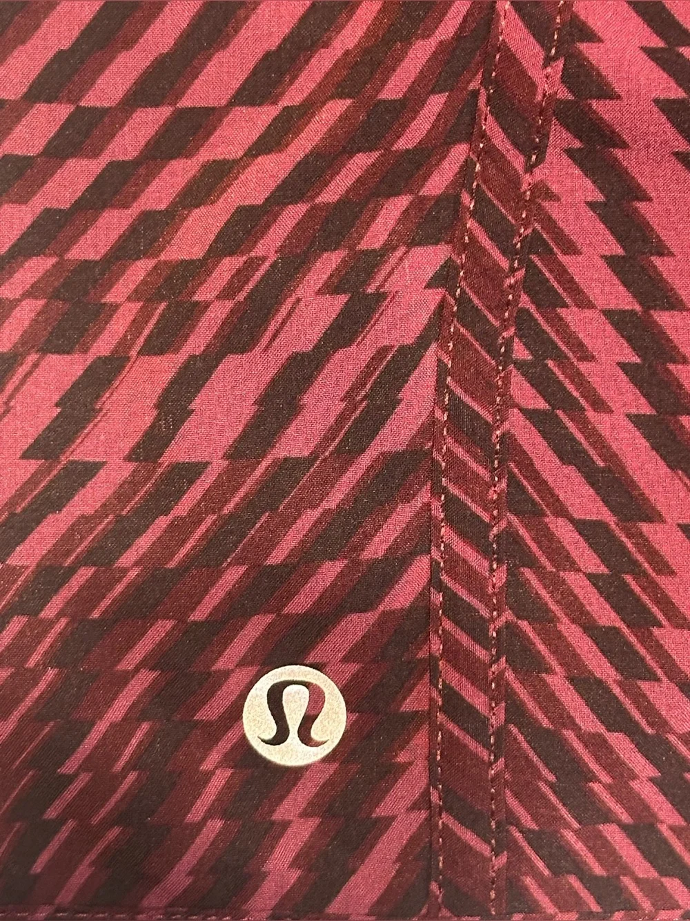 Retro Lululemon Tracker Short III 4” Shifted Horizon Red Grape Black Sz 6